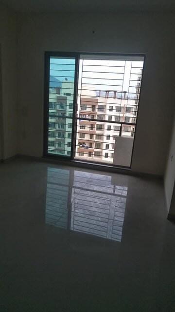 Room in 1 BHK Apartment at Bhoomi Acropolis, Virar West – for Rent