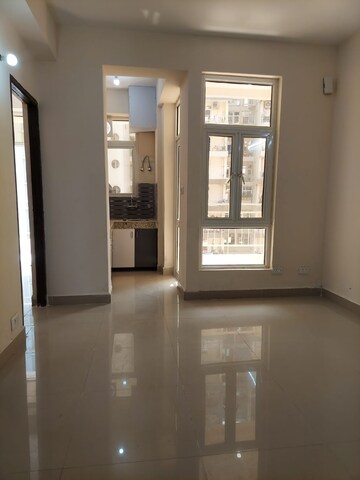 Room in 1 BHK Apartment at Supertech Ecovillage I, Sector 1 Greater Noida – for Rent