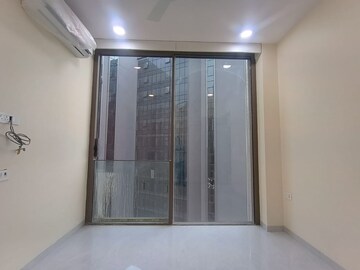 Room in 2 BHK Apartment at RNA Continental, Chembur – for Rent