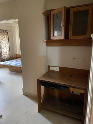 Furnished Amenities in 3 BHK Apartment at Santacruz East – for Rent