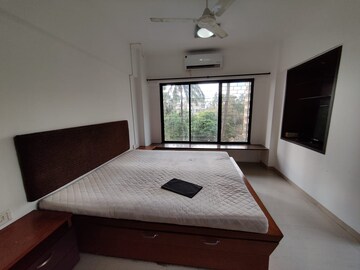 2 BHK Apartment For Rent in Manish Sea Croft, Bandra West