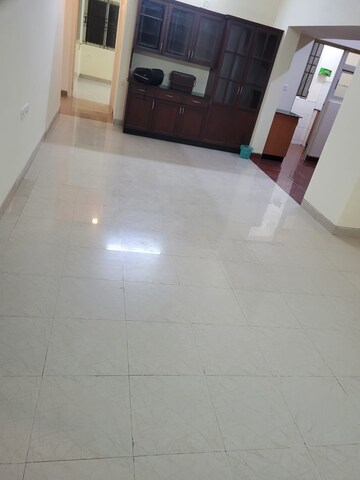 Room in 3 BHK Apartment at Mantri Elite, Jp Nagar – for Rent