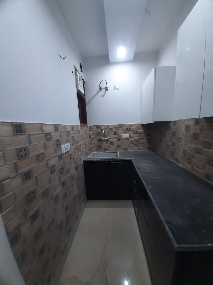 Kitchen, chattarpur 1 Bedroom 50 Sq.Yd. Builder Floor In Chattarpur Delhi 8675865