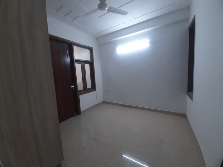 Room, chattarpur 1 Bedroom 50 Sq.Yd. Builder Floor In Chattarpur Delhi 8675865