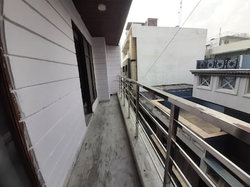 Balcony in 1 BHK Builder Floor at Palm Residency Chhatarpur, Chattarpur – for Rent