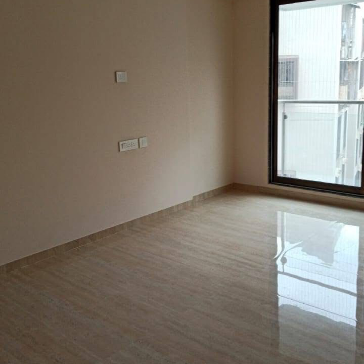 1 BHK 450 Sq.Ft. Apartment in Allure