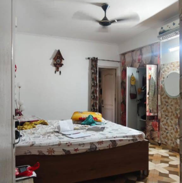 Bedroom in 3 BHK Apartment at Gardenia Golf City, Noida Central – for Rent