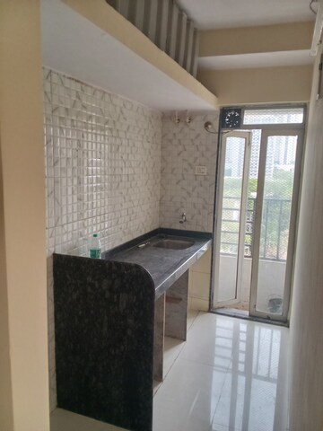 1 BHK Apartment For Rent in Goregaon West