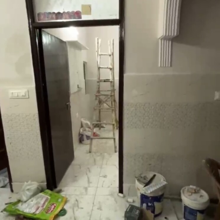Bathroom, chand nagar 1 Bedroom 50 Sq.Yd. Builder Floor In Chand Nagar Delhi 8675903