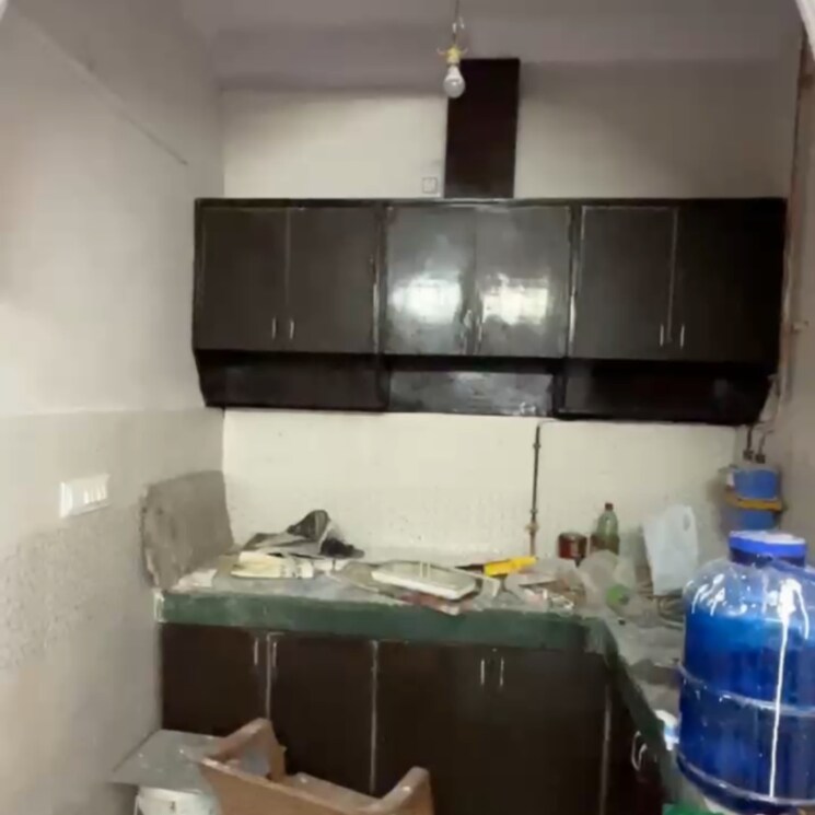 Kitchen, chand nagar 1 Bedroom 50 Sq.Yd. Builder Floor In Chand Nagar Delhi 8675903