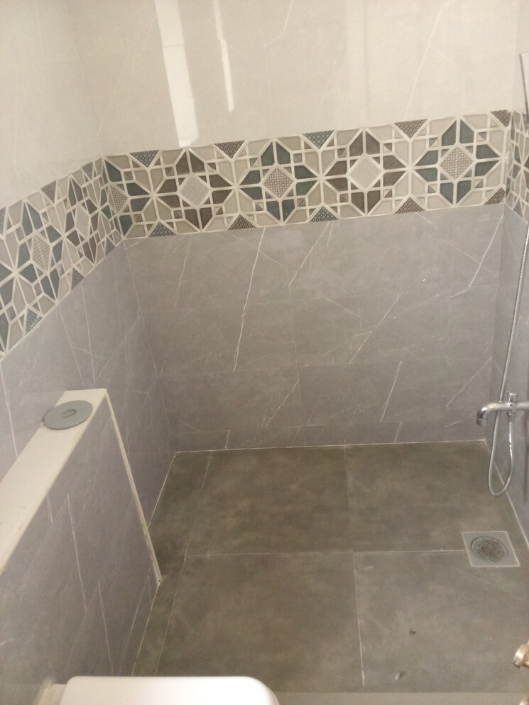 Bathroom, raheja-solitaire 2 Bedroom 1200 Sq.Ft. Apartment In Goregaon West Mumbai 8675907