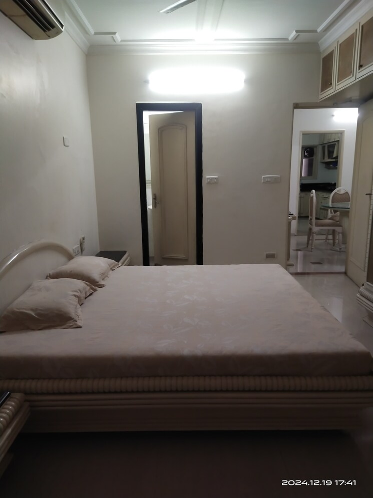 Master Bedroom, renaisance-towers 3 Bedroom 2100 Sq.Ft. Apartment In Andheri West Mumbai 8675921