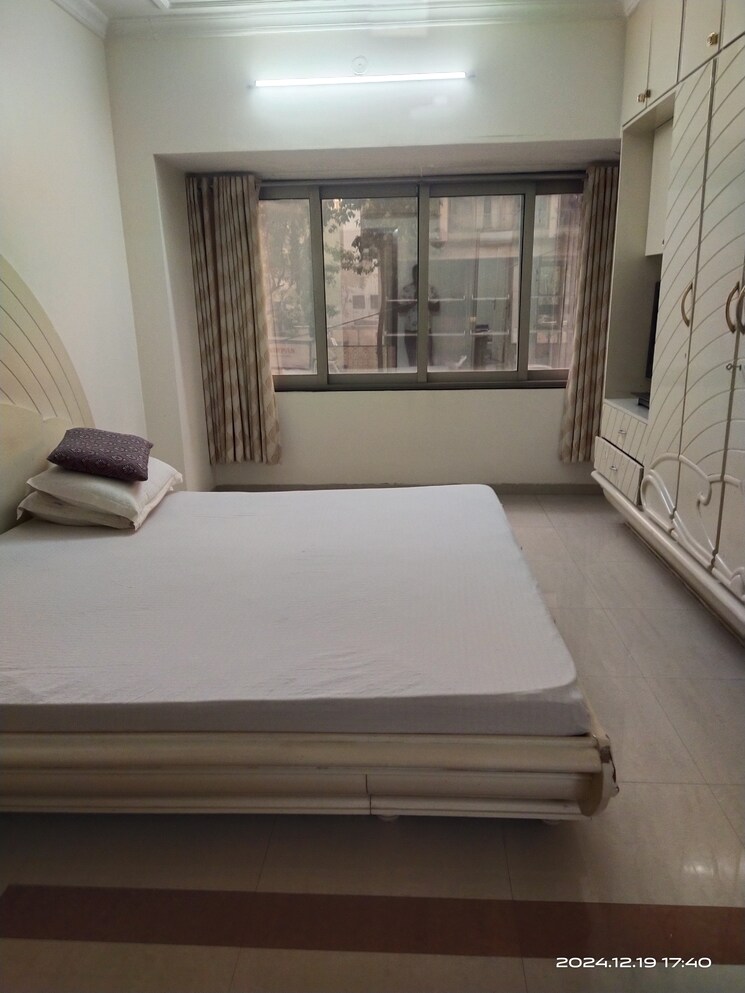 Master Bedroom, renaisance-towers 3 Bedroom 2100 Sq.Ft. Apartment In Andheri West Mumbai 8675921