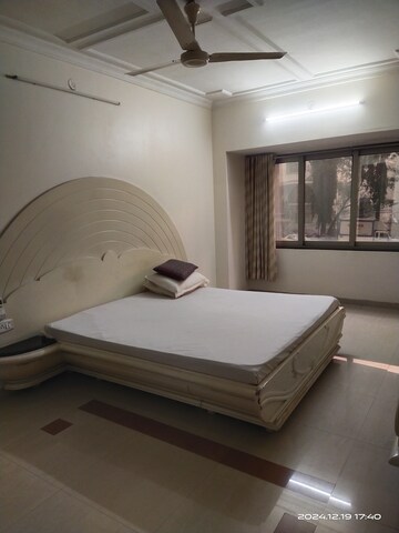 Master Bedroom in 3 BHK Apartment at Renaisance Towers, Andheri West – for Rent