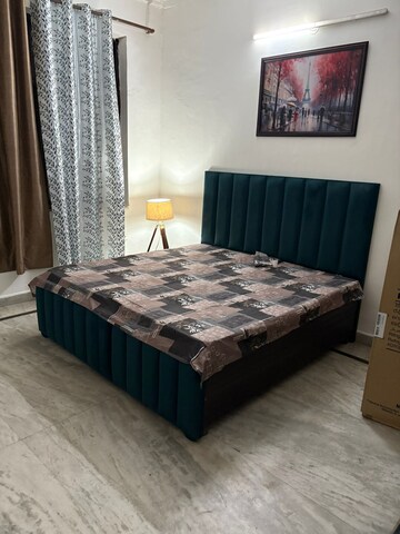 Bedroom in 3 BHK Builder Floor at Sector 46 – for Rent