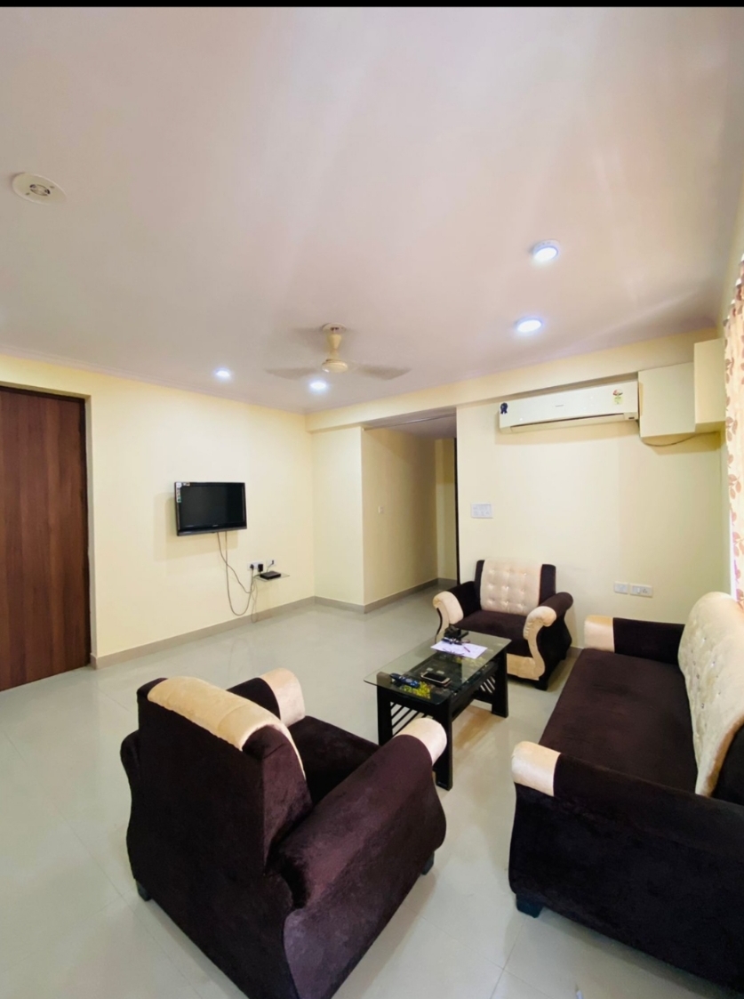 3 BHK + Servant Room Apartment For Rent in Bapu Nagar 