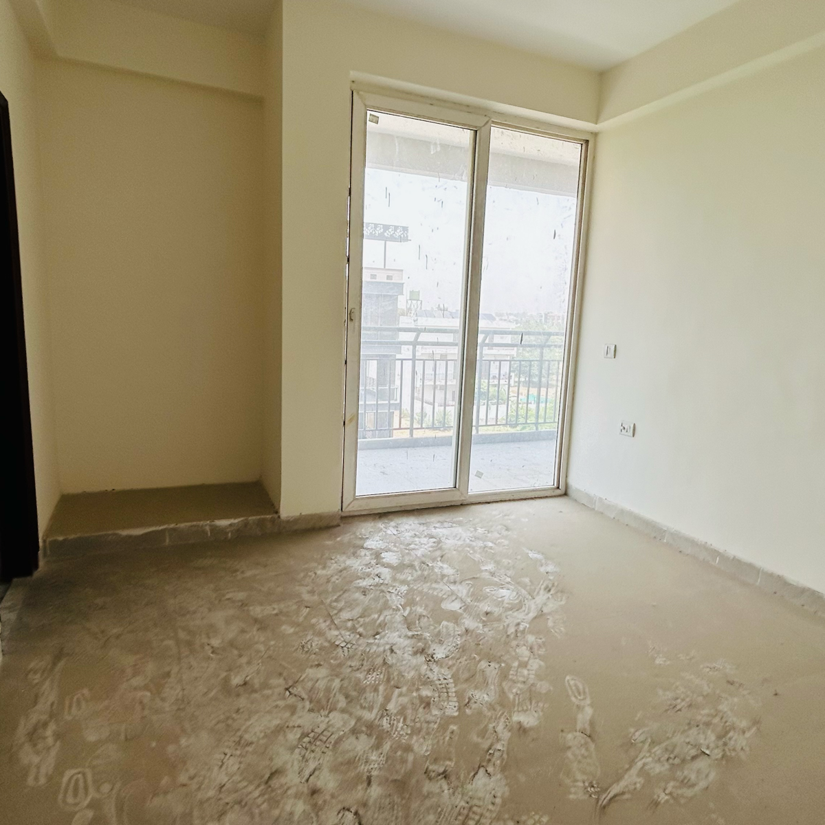 3.5 BHK + Servant Room,Extra Room Apartment For Sale in Ushay Towers