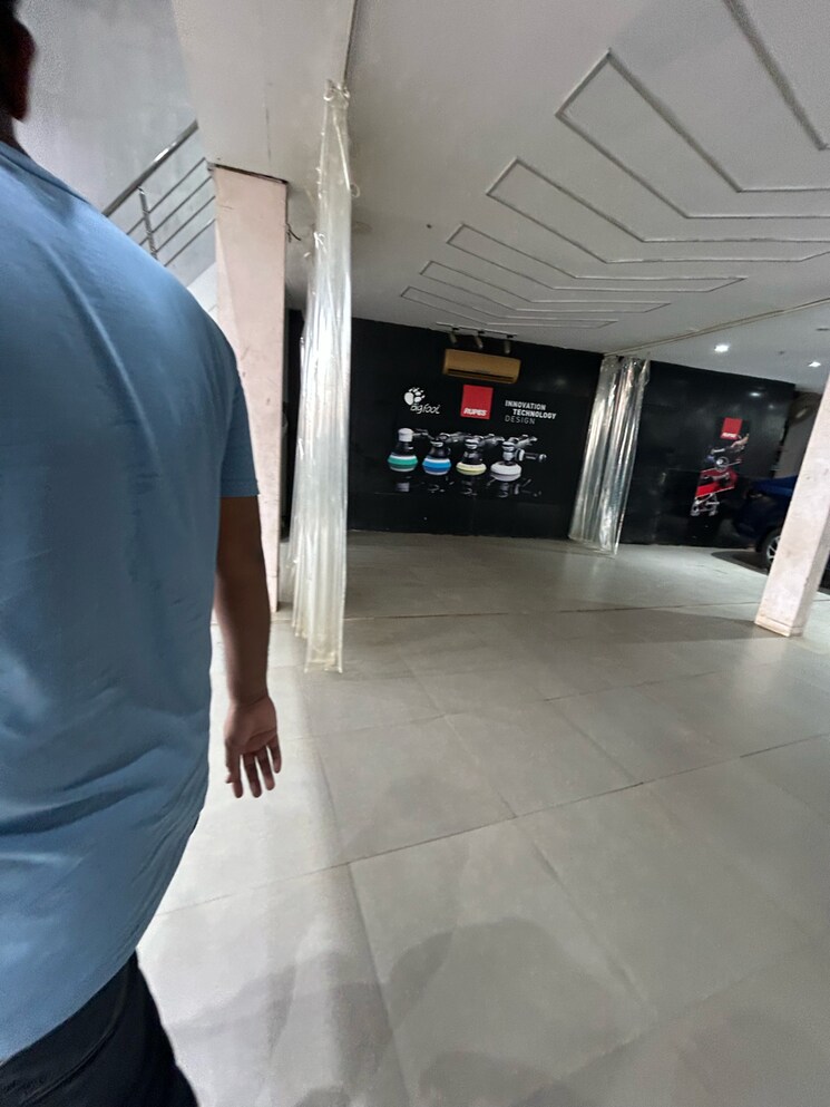  Parking, dosti-imperia-elecia-chsl Commercial Showroom 3000 Sq.Ft. In Manpada Thane 8676008