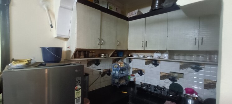 Kitchen, dwarka mor 2 Bedroom 60 Sq.Yd. Builder Floor In Dwarka Mor Delhi 8676039