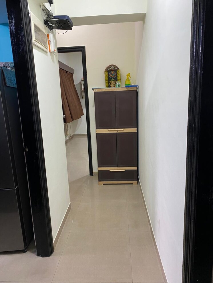 Room, lalani-residency 2 Bedroom 700 Sq.Ft. Apartment In Kavesar Thane 8676046