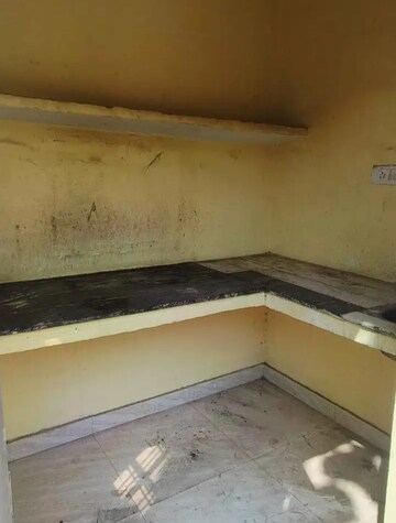 Furnished Amenities in 2 BHK Villa at Aliganj – for Rent