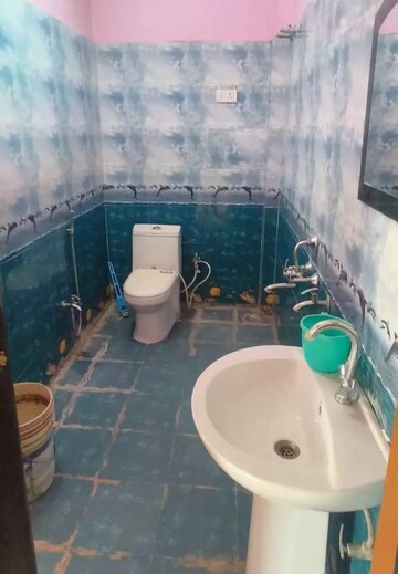 Bathroom in 2 BHK Villa at Aliganj – for Rent