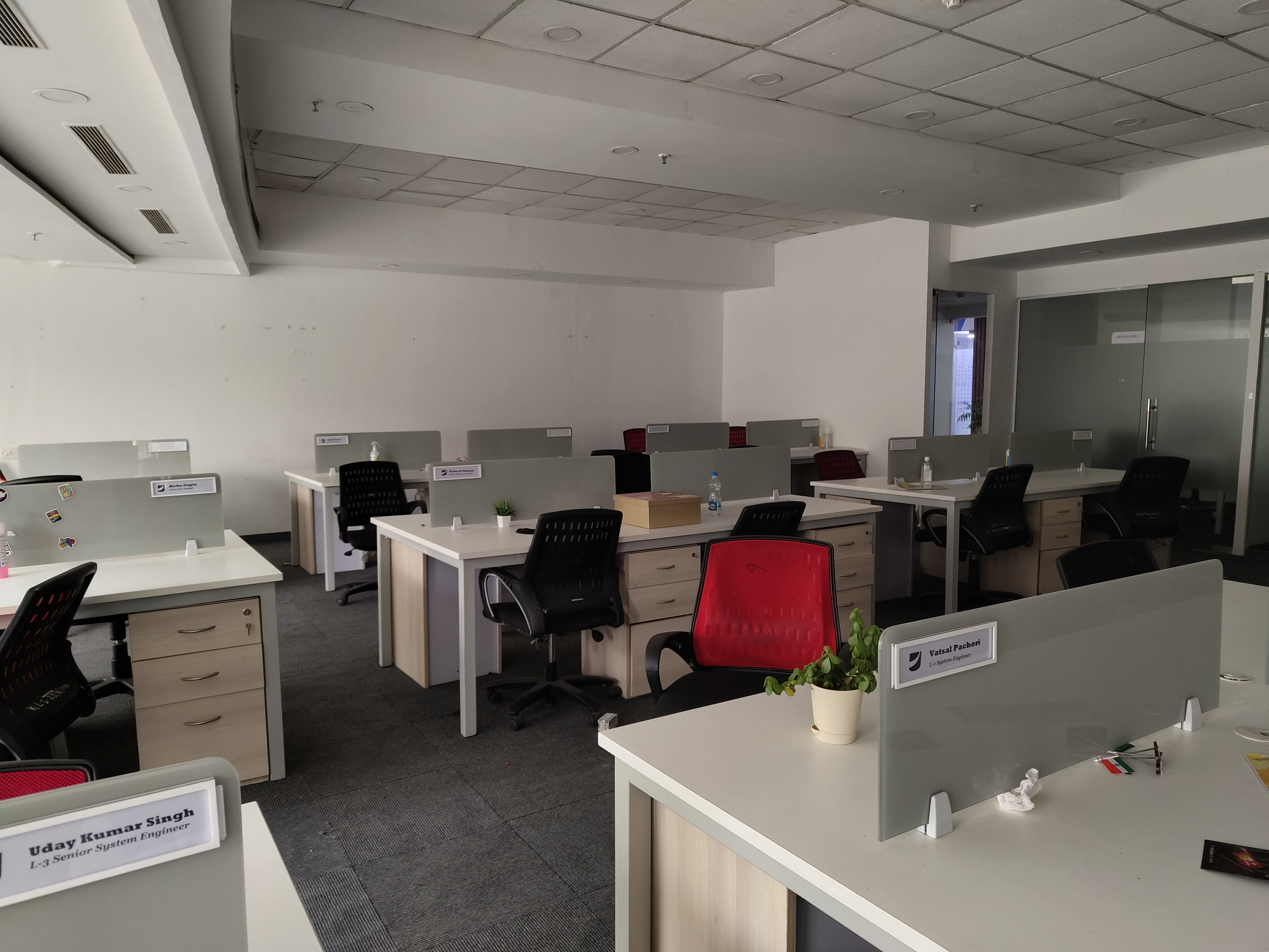 Office Space For Sale in JMD Megapolis