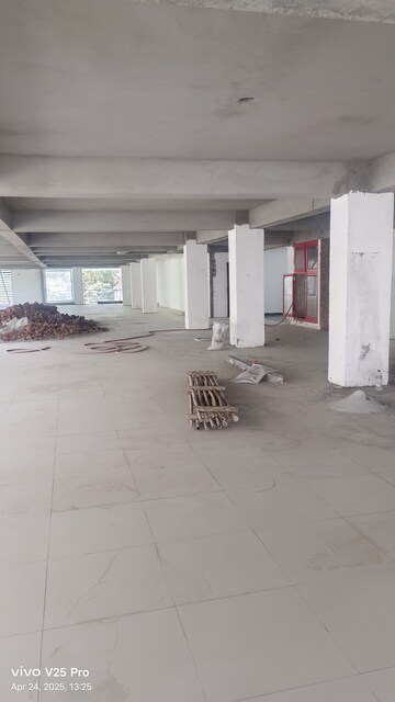 Parking in  Office Space at Gomti Nagar – for Rent