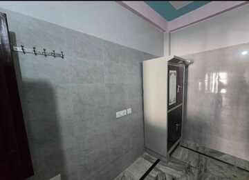 Building Lobby in 2 BHK Independent House at Jankipuram – for Rent