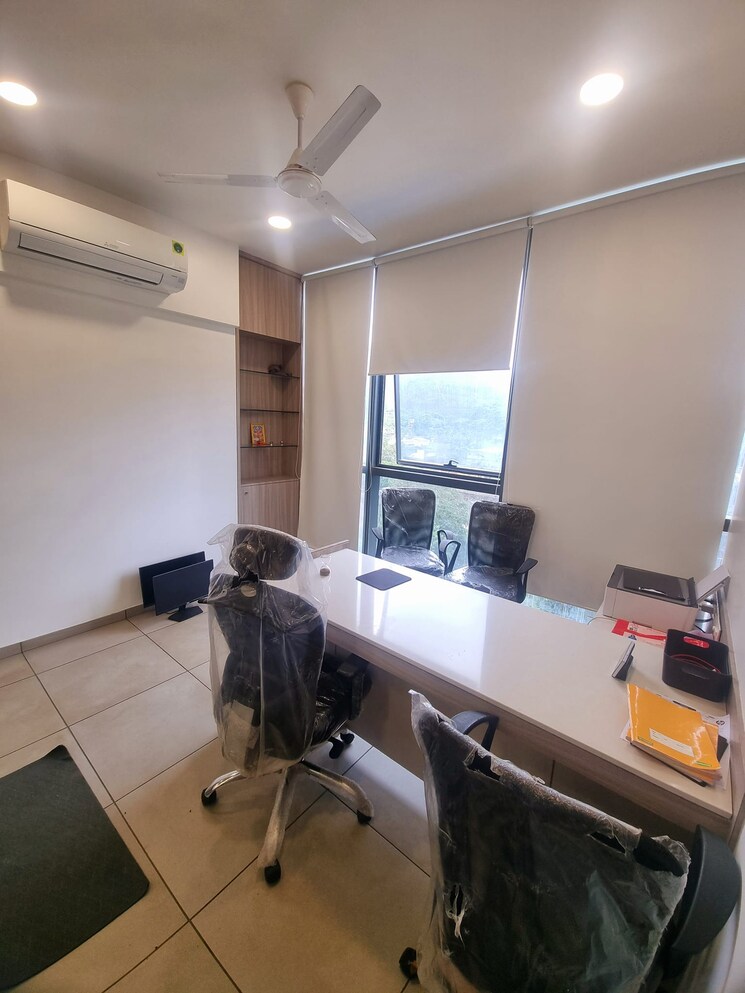 Team Area, crystal-plaza-andheri-east Commercial Office Space 780 Sq.Ft. In Andheri East Mumbai 8676110