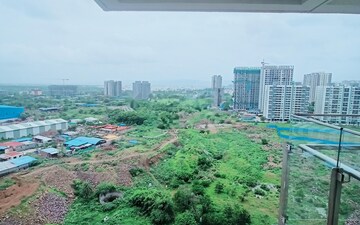 2 BHK Apartment – Garden View at Puravankara Silversands, Mundhwa - for Rent