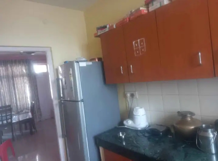 2 BHK + Servant Room Independent House For Rent in Aliganj