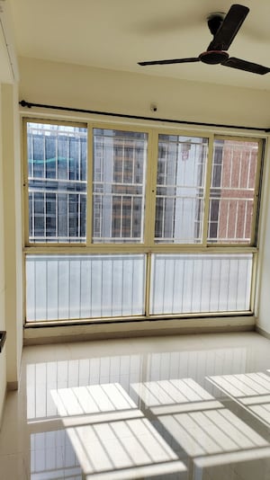 Room in 2 BHK Apartment at Kohinoor Tinsel County, Hinjewadi – for Sale