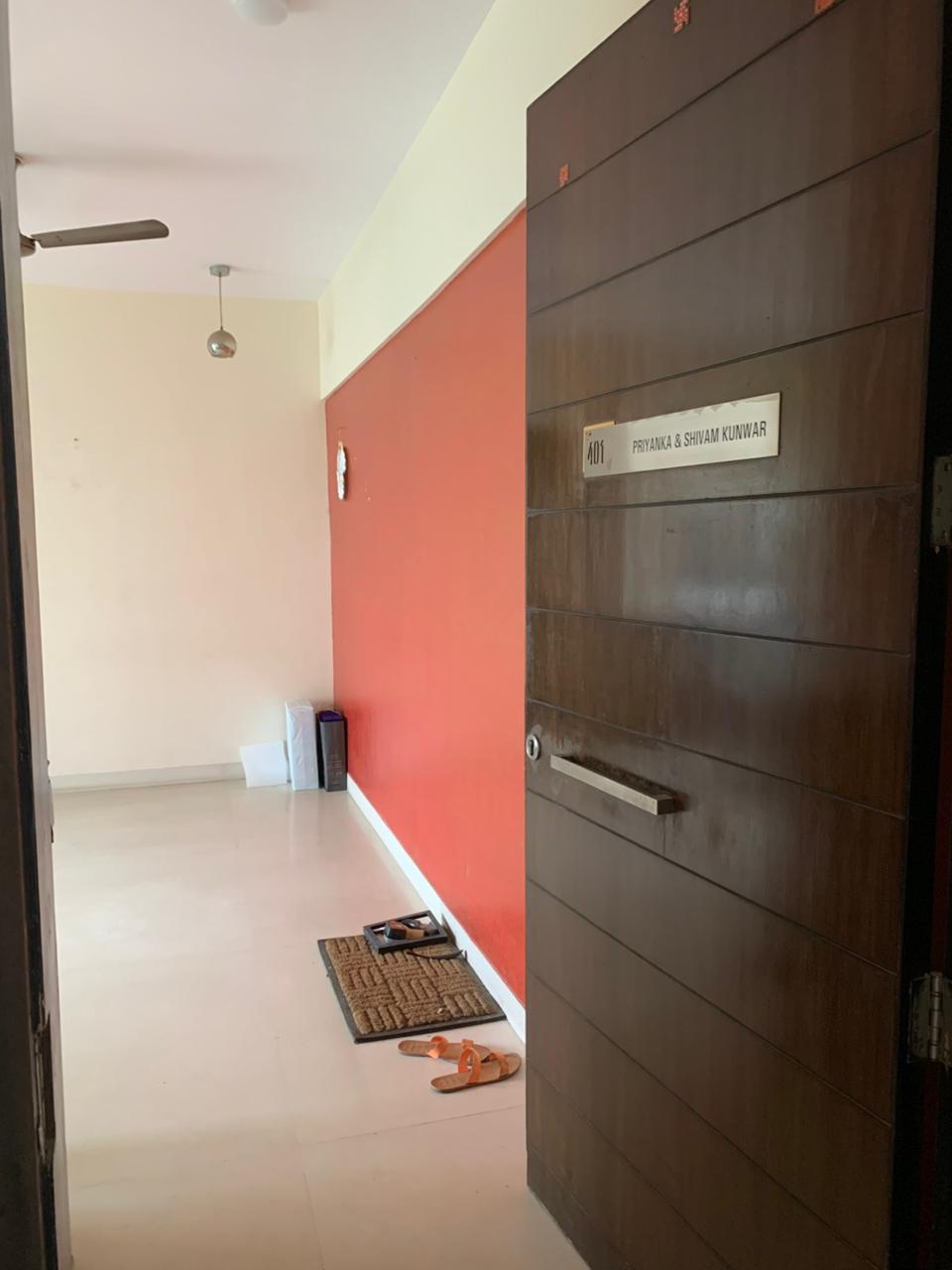 2 BHK + Extra Room Apartment For Sale in Lodha Luxuria