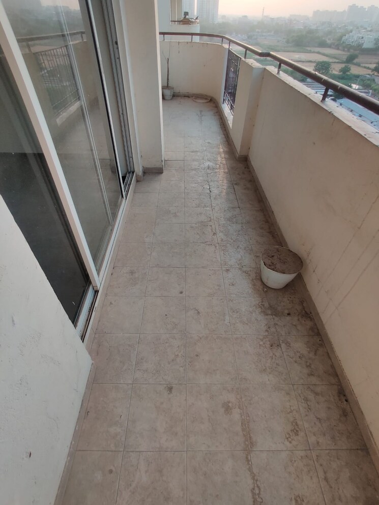 Balcony, bestech-park-view-ananda 3 Bedroom 1660 Sq.Ft. Apartment In Sector 81 Gurgaon 8676189