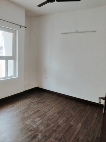 Room in 3 BHK Apartment at BPTP Park Elite Floor II, Sector 75 – for Rent