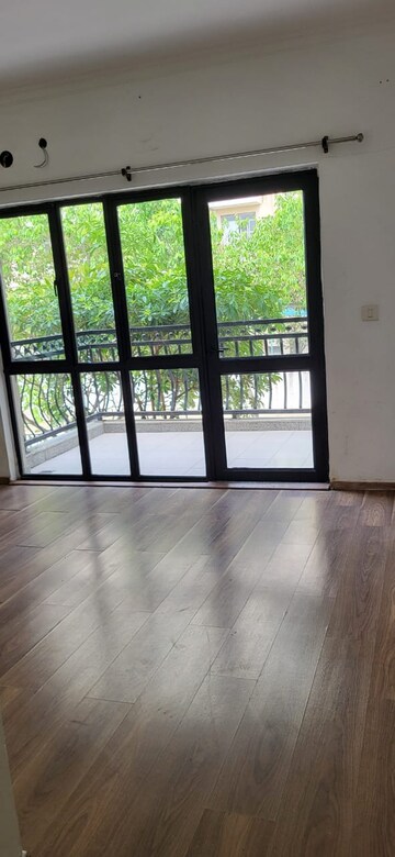 3.5 BHK Villa For Rent in Raheja Vedaanta, Sector 108