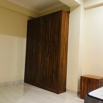 Room in 2 BHK Builder Floor at Sector 21 – for Rent