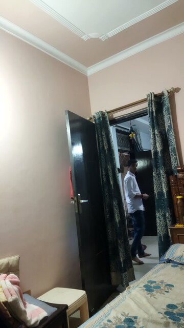 Furnished Amenities in 2 BHK Builder Floor at Govindpuri – for Sale