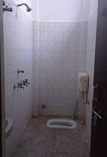 Bathroom in 2 BHK Villa at Aliganj – for Rent