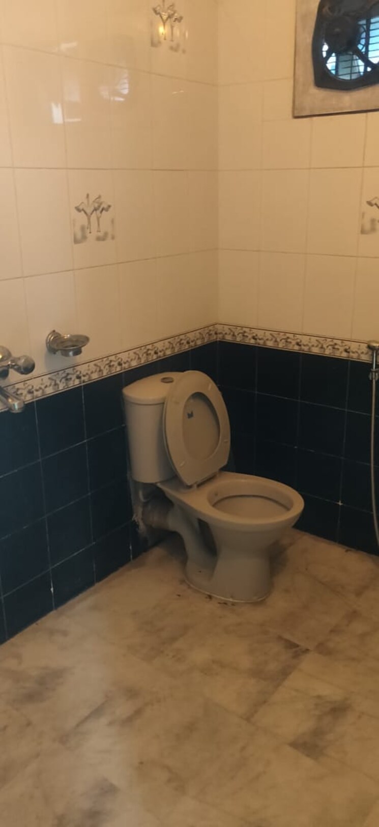 Bathroom, lotus-villa-banjara-hills 3 Bedroom 2200 Sq.Ft. Apartment In Banjara Hills Hyderabad 8676317