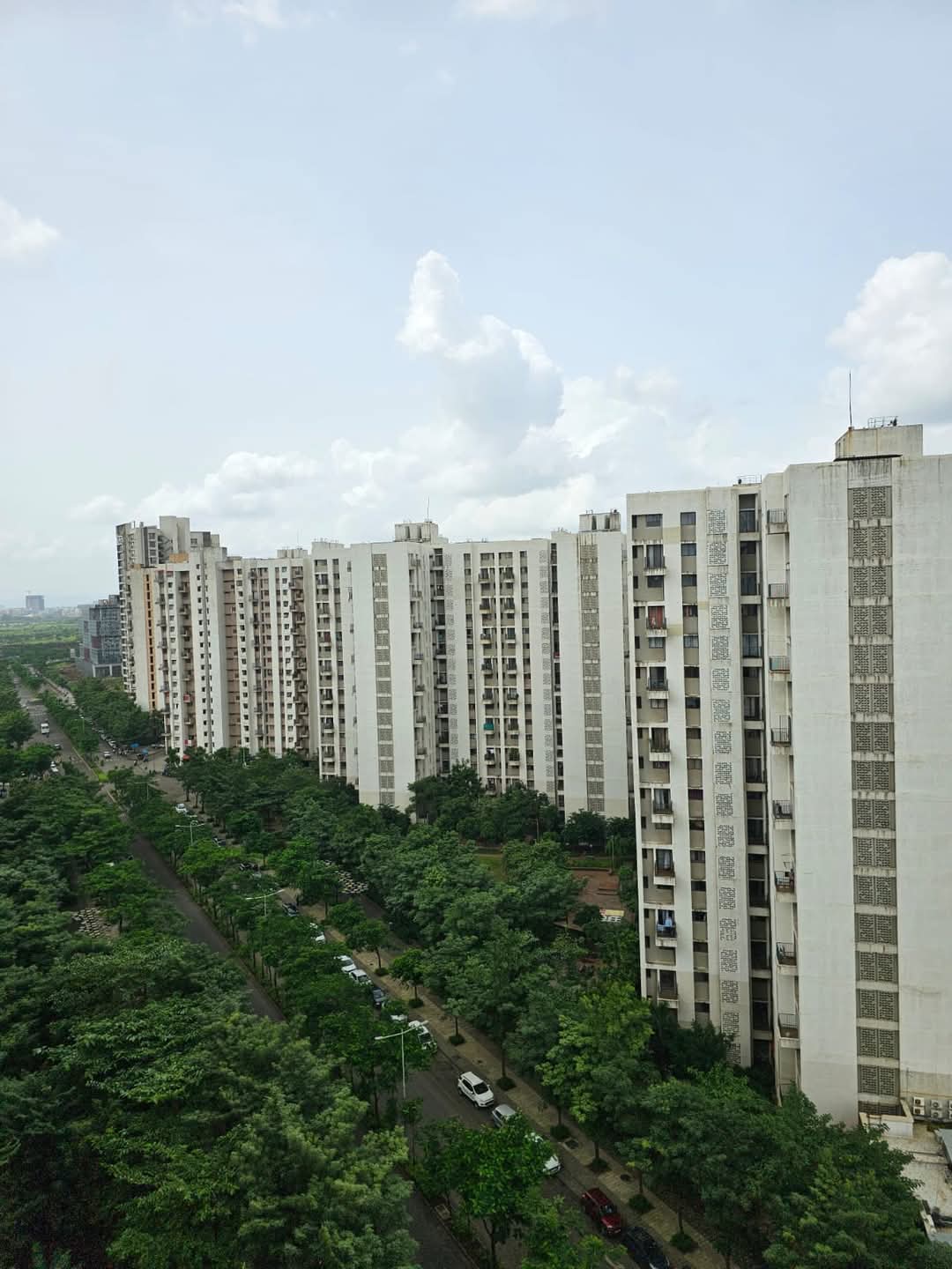 2 BHK + Pooja Room,Extra Room Apartment For Rent in Lodha Palava City Lakeshore Greens