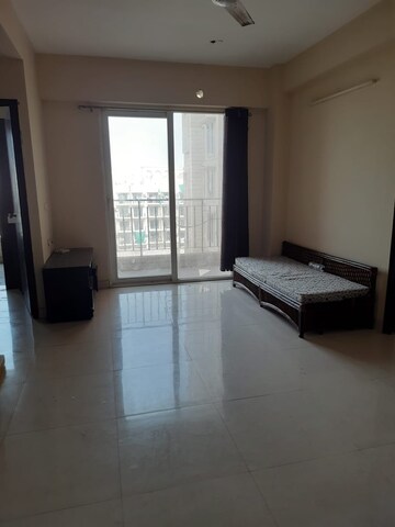 Room in 2 BHK Apartment at Signature The Serenas, Sohna Sector 36 – for Rent
