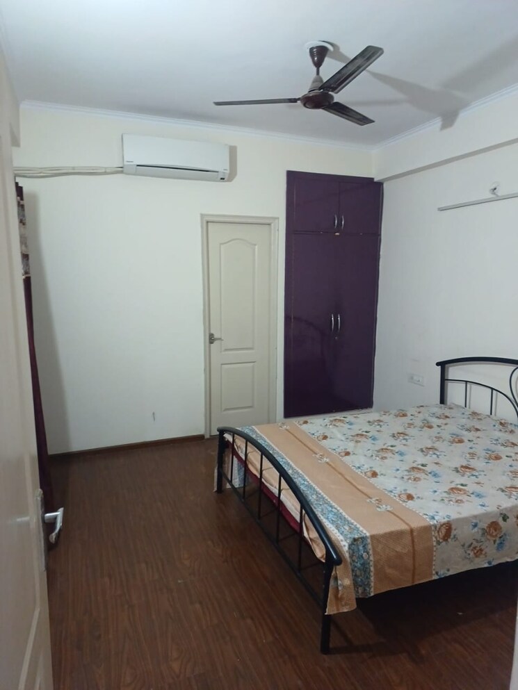Bedroom, maxblis-white-house 2 Bedroom 900 Sq.Ft. Apartment In Sector 75 Noida 8676410