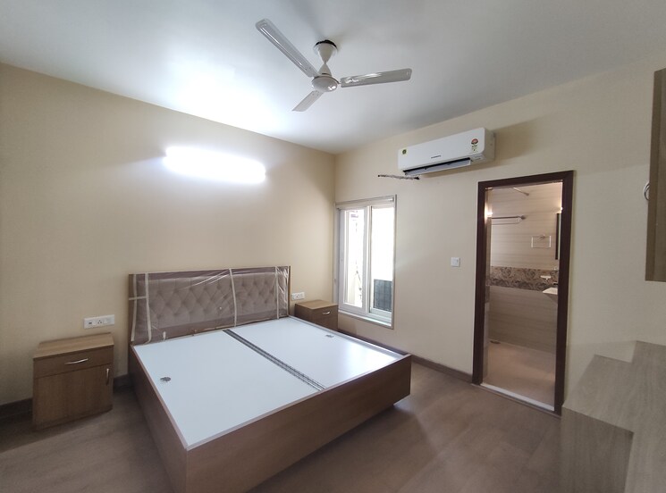 Bedroom, vasant kunj 3 Bedroom 1600 Sq.Ft. Apartment In Vasant Kunj Delhi 8676428