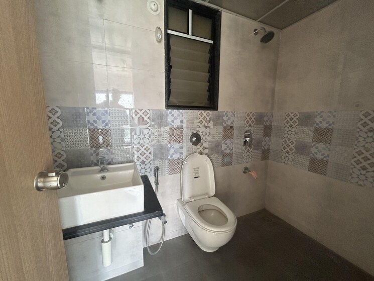 Bathroom, kohinoor-sapphire 2 Bedroom 660 Sq.Ft. Apartment In Tathawade Pune 8676430