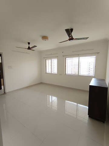 2 BHK Apartment For Rent in Salarpuria Sattva H And M Royal, Kondhwa