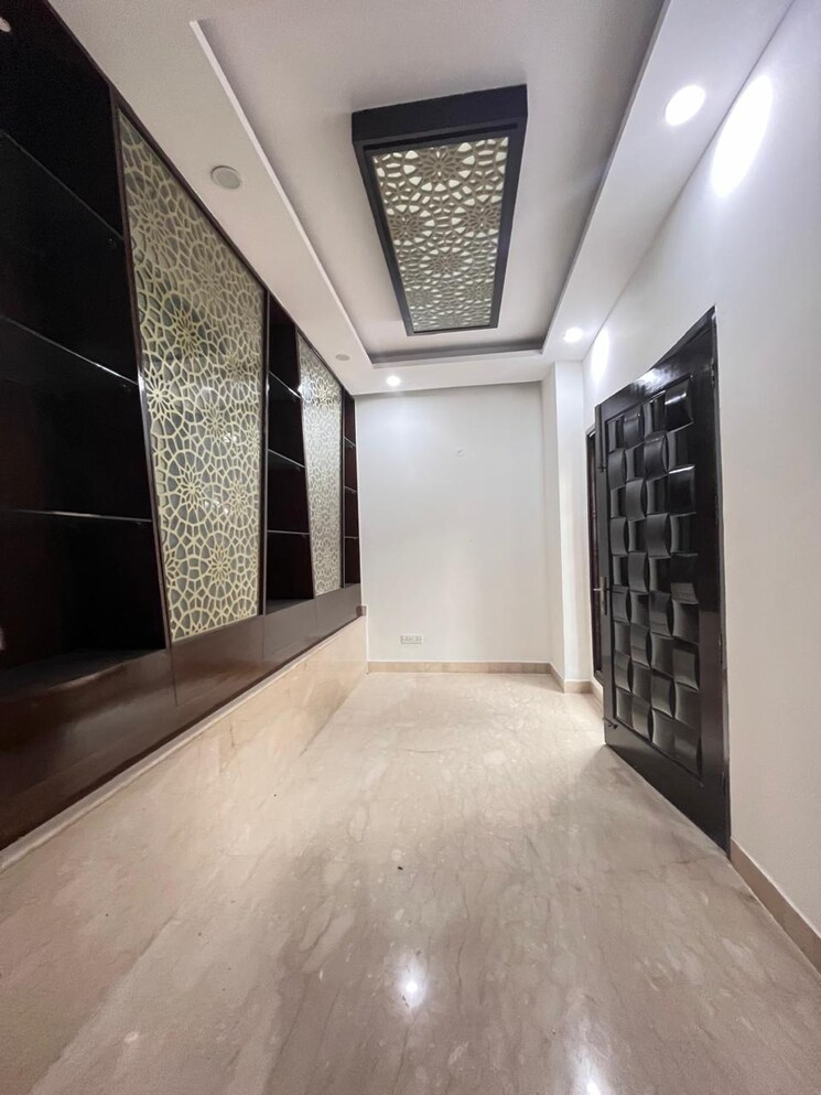 undefined, rwa-jalvayu-towers 5 Bedroom 112 Sq.Mt. Independent House In Sector 47 Noida 8676505