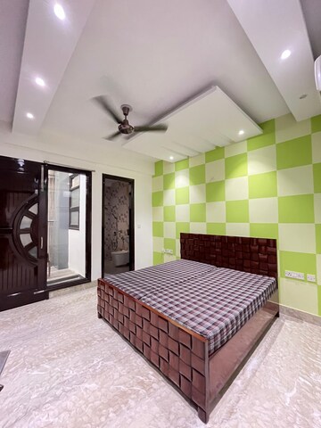 5 BHK Independent House For Sale in RWA Jalvayu Towers, Sector 47