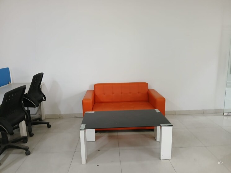undefined, sector 63 Commercial Office Space 1200 Sq.Ft. In Sector 63 Noida 8676508